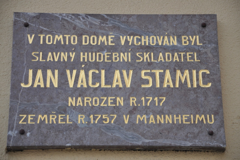 Pamětní deska na domě v Havlíčkově Brodě